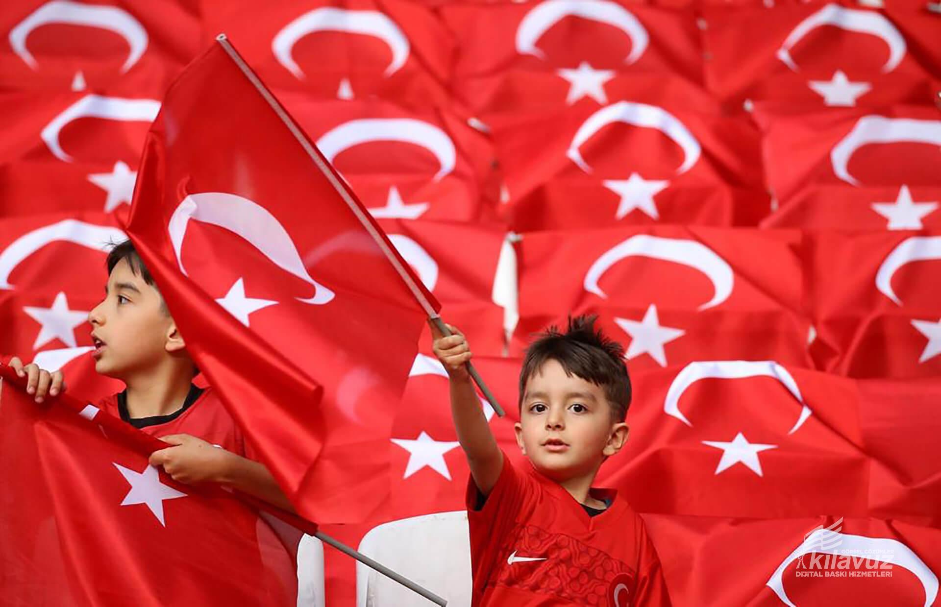 Elde Sallama Türk Bayrağı - Sopalı Bayrak & Çubuklu Bayrak Ölçüleri